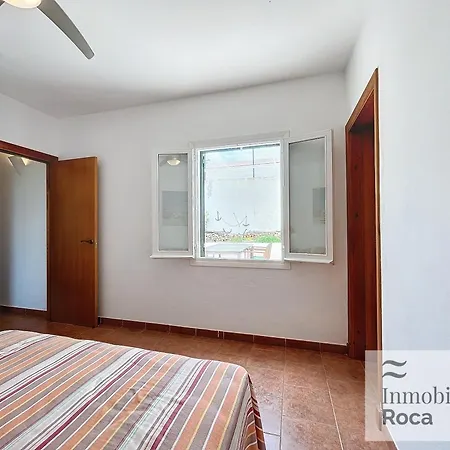 בית אירוח Roca Fornells, Punta Gran 5 F63 *