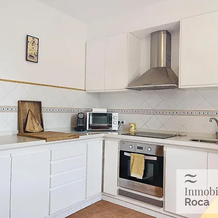 Roca Fornells, Punta Gran 5 F63 *