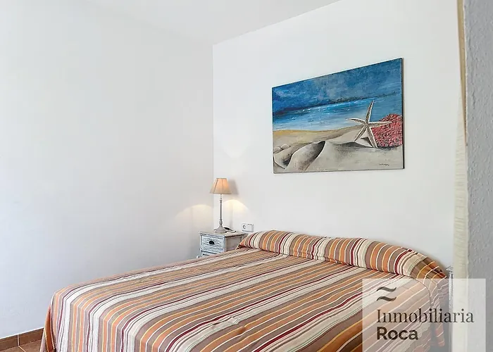 Roca Fornells, Punta Gran 5 F63 *