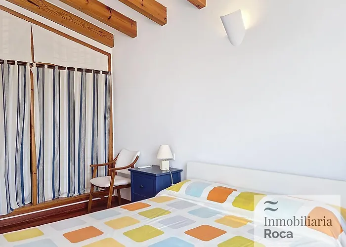 Roca Fornells, Punta Gran 5 F63 בית אירוח