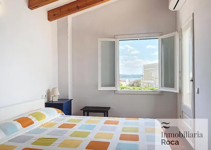 Roca Fornells, Punta Gran 5 F63 בית אירוח פורנלס