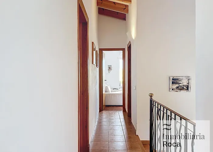 Roca Fornells, Punta Gran 5 F63 בית אירוח *