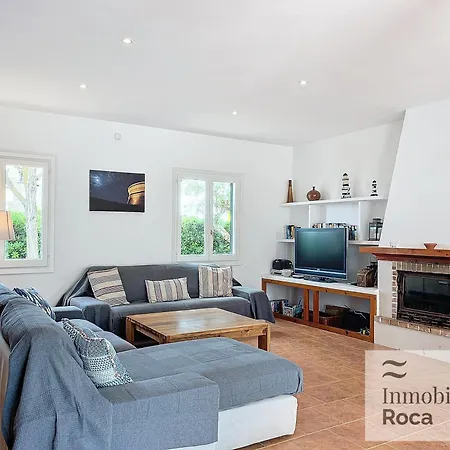 Roca Fornells, Punta Gran 5 F63 *